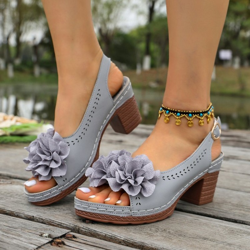 Vintage Fashion Heels - Sandal Peep Toe Vintage Hias Bunga