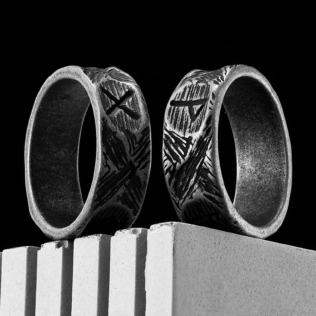 Vintage Fashion Newtown - Minimalis Retro Viking Runes rusak pria