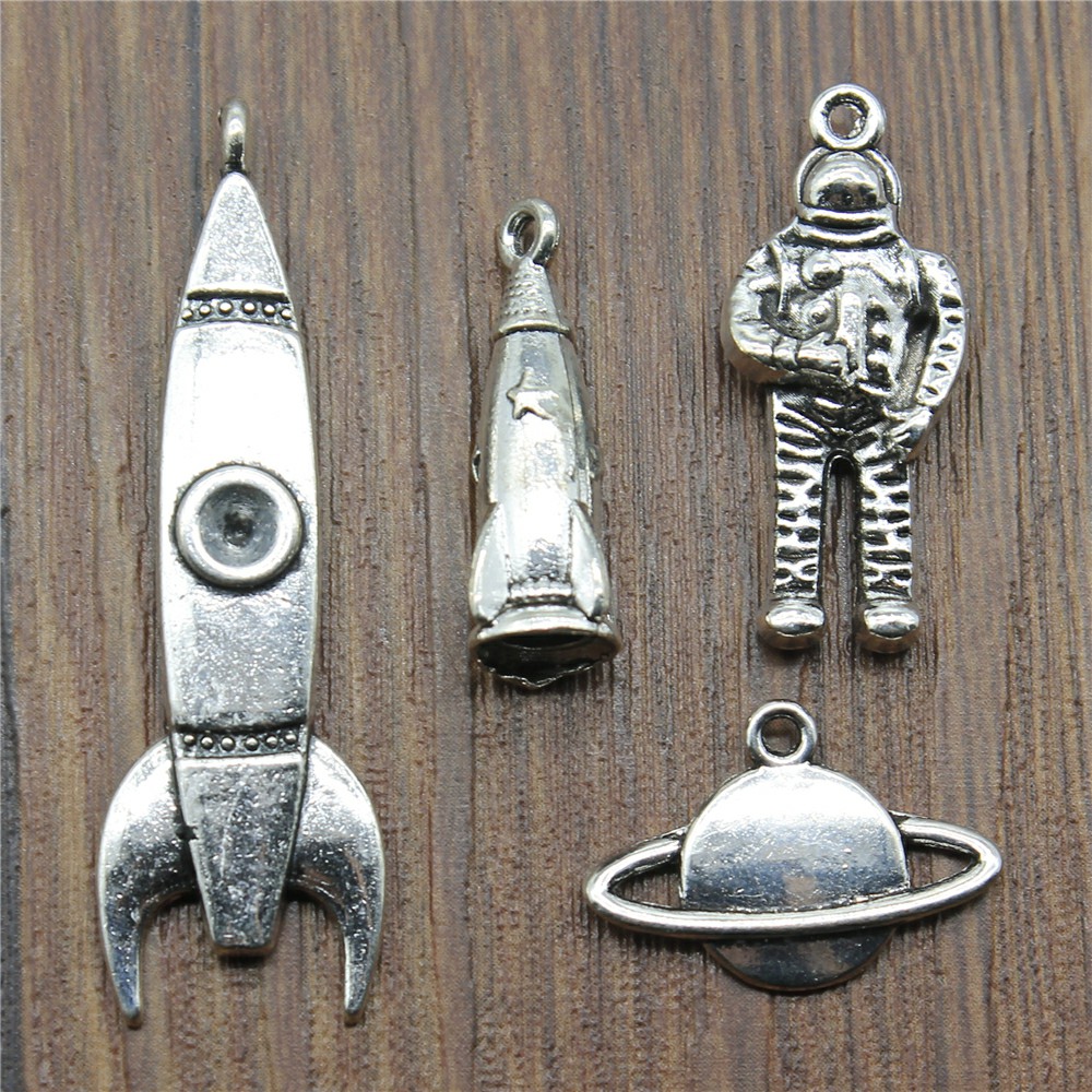 Vintage Fashion Wholesale - 10 Buah Liontin Jimat Astronot Warna