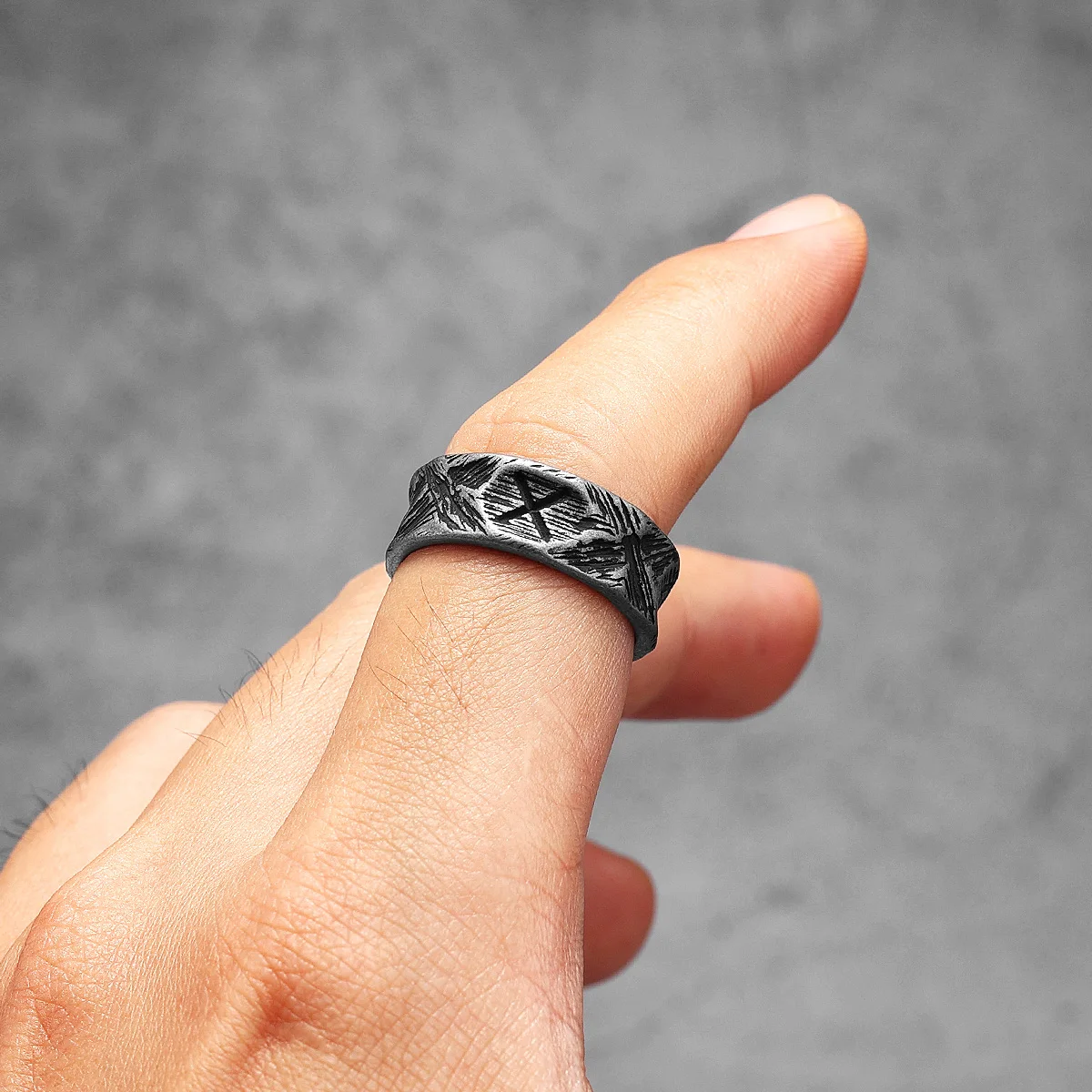 Minimalis Retro Viking Runes r - Vintage Fashion Newtown ulasan dan harga