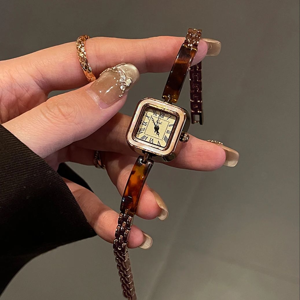 Jam Tangan Wanita Vintage Mewa - Vintage Fashion Watches ulasan dan harga
